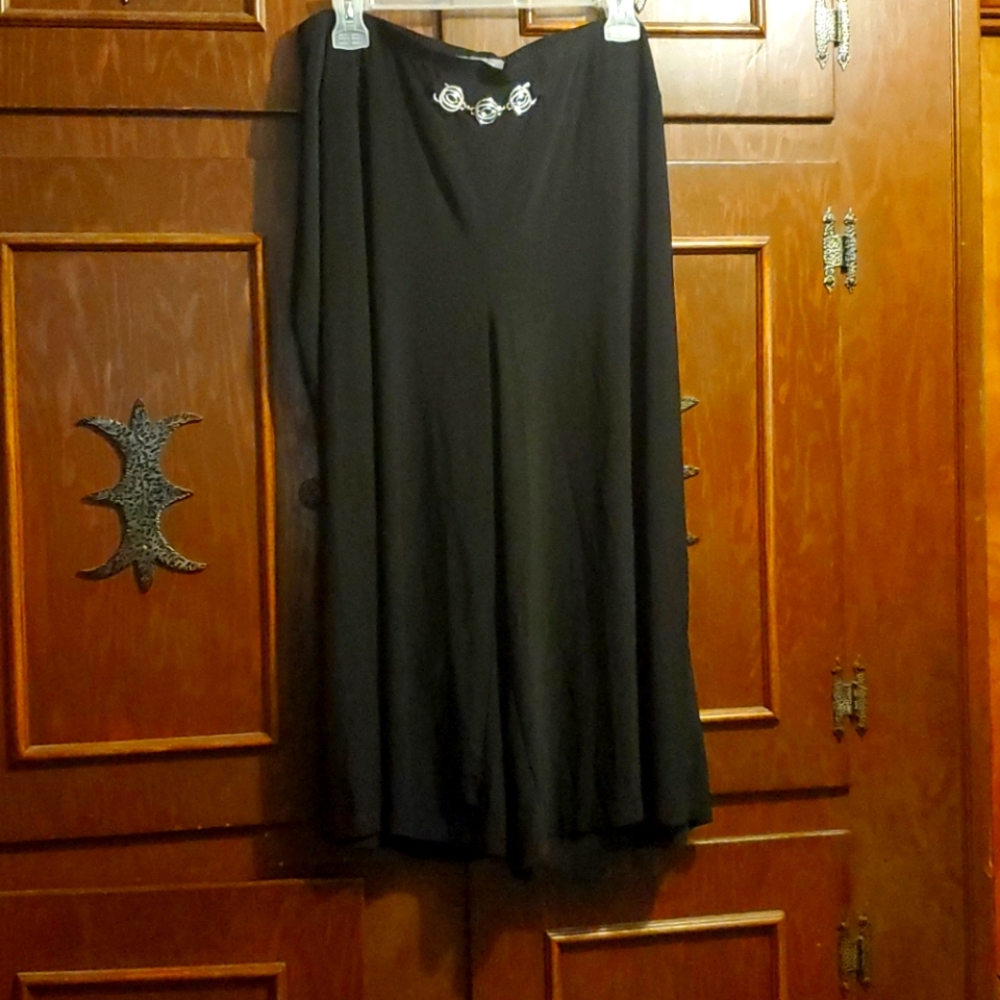 BNWOT Essentials black palazzo pants sz 26/28W
